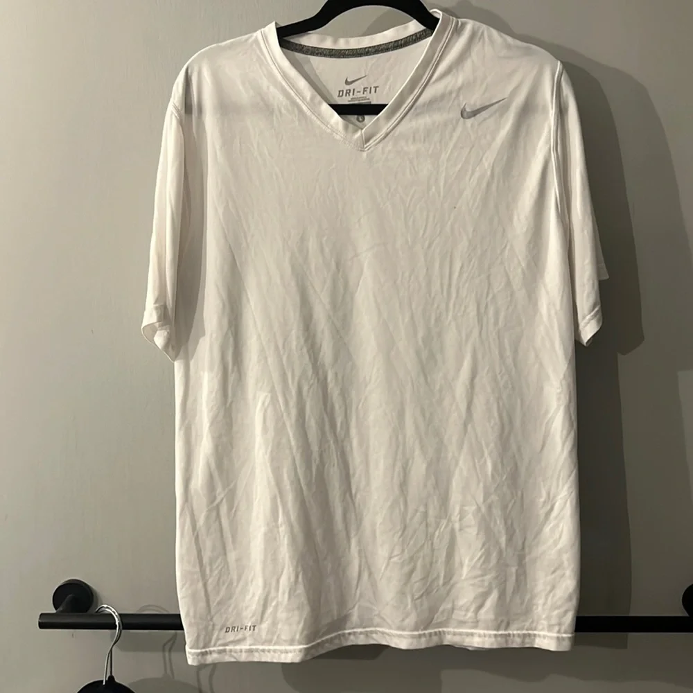 Nike Mens Dri-fit white v neck tee - Picture 1 of 3